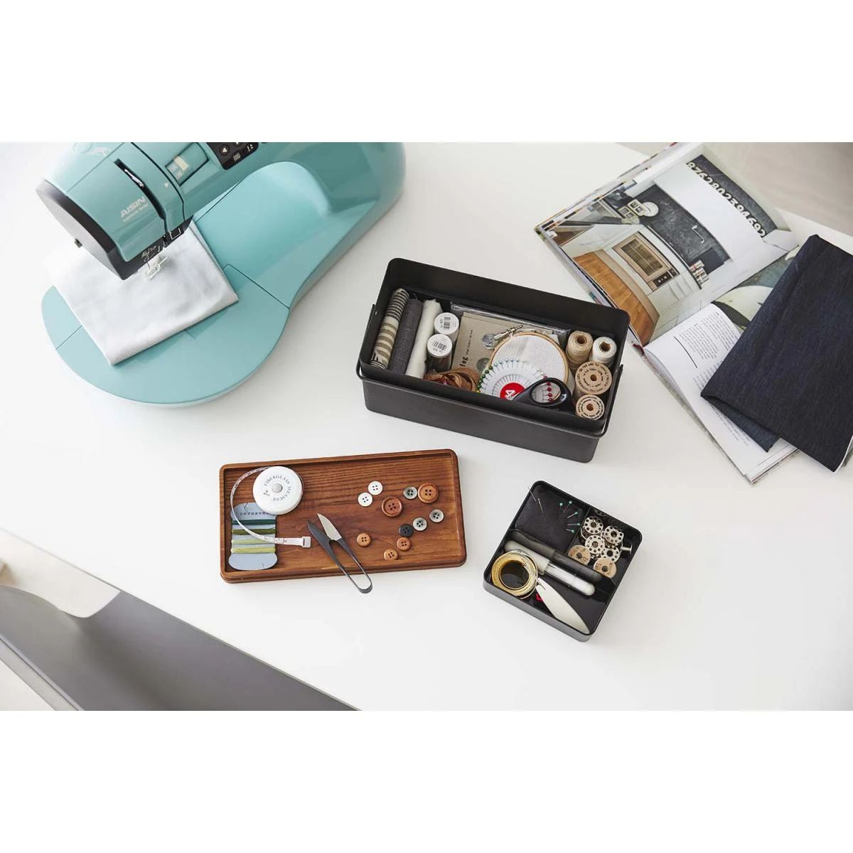 Yamazaki Boîte à Couture Sewing Box Noir. – Image 2